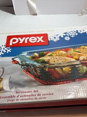 Pyrex Christmas ]Red Glass Serveware Set - Limited Edition new in box